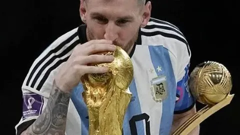 “B费或离队曼联：背负压力受争议，乔-科尔发声点评”